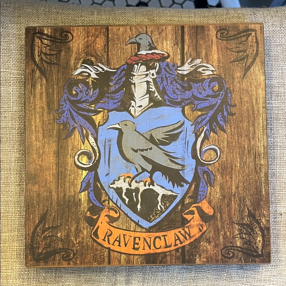 Harry Potter Ravenclaw 8x8 wooden plaque - discontinued!